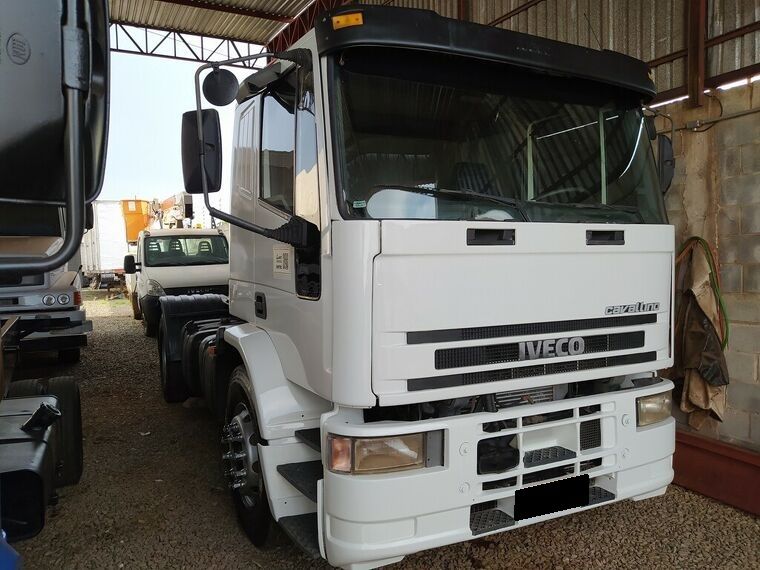 IVECO CURSOR 450E33T BRANCO 2009